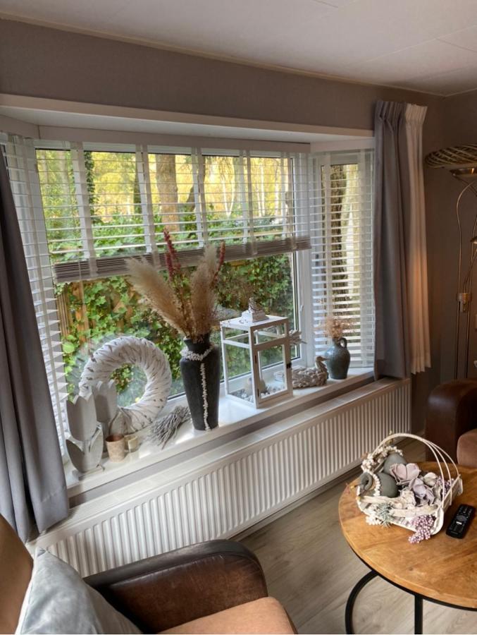 Luxe Chalet Met Prachtig Terras Op De Veluwe , Veel Privacy Hoenderloo Exteriér fotografie