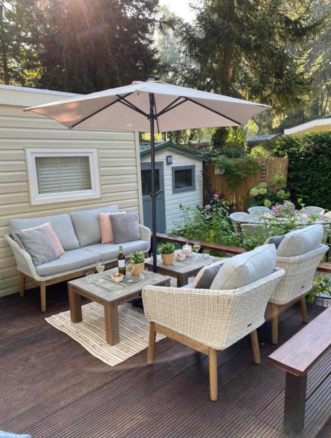 Luxe Chalet Met Prachtig Terras Op De Veluwe , Veel Privacy Hoenderloo Exteriér fotografie